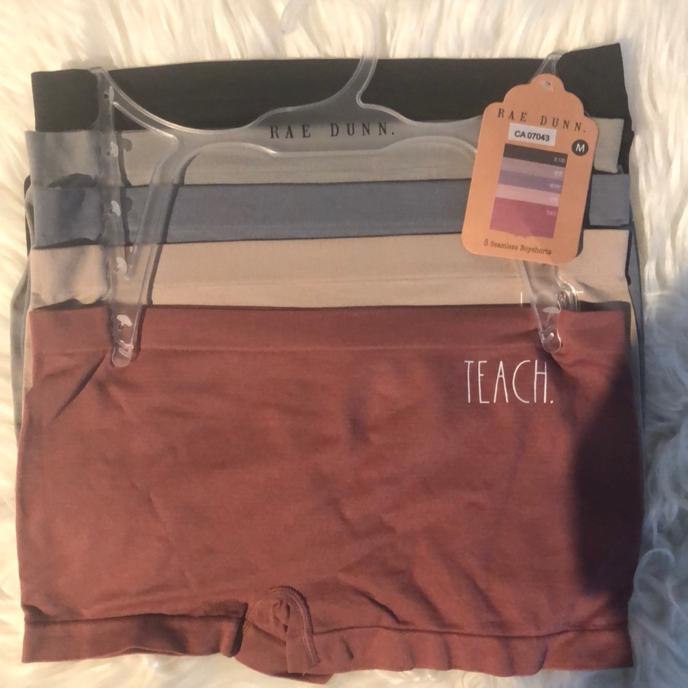 Rae Dunn 5 seamless boyshorts